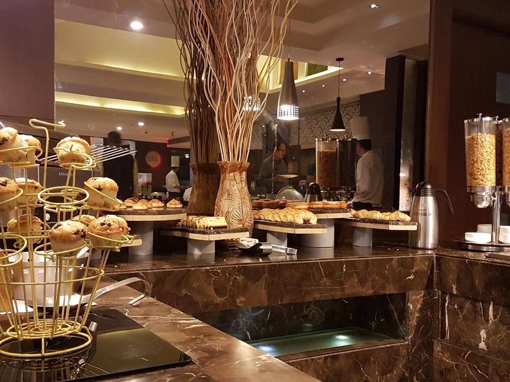 Country Inn & Suites By Radisson, Gurugram Sector 12 Gurgaon Exterior photo