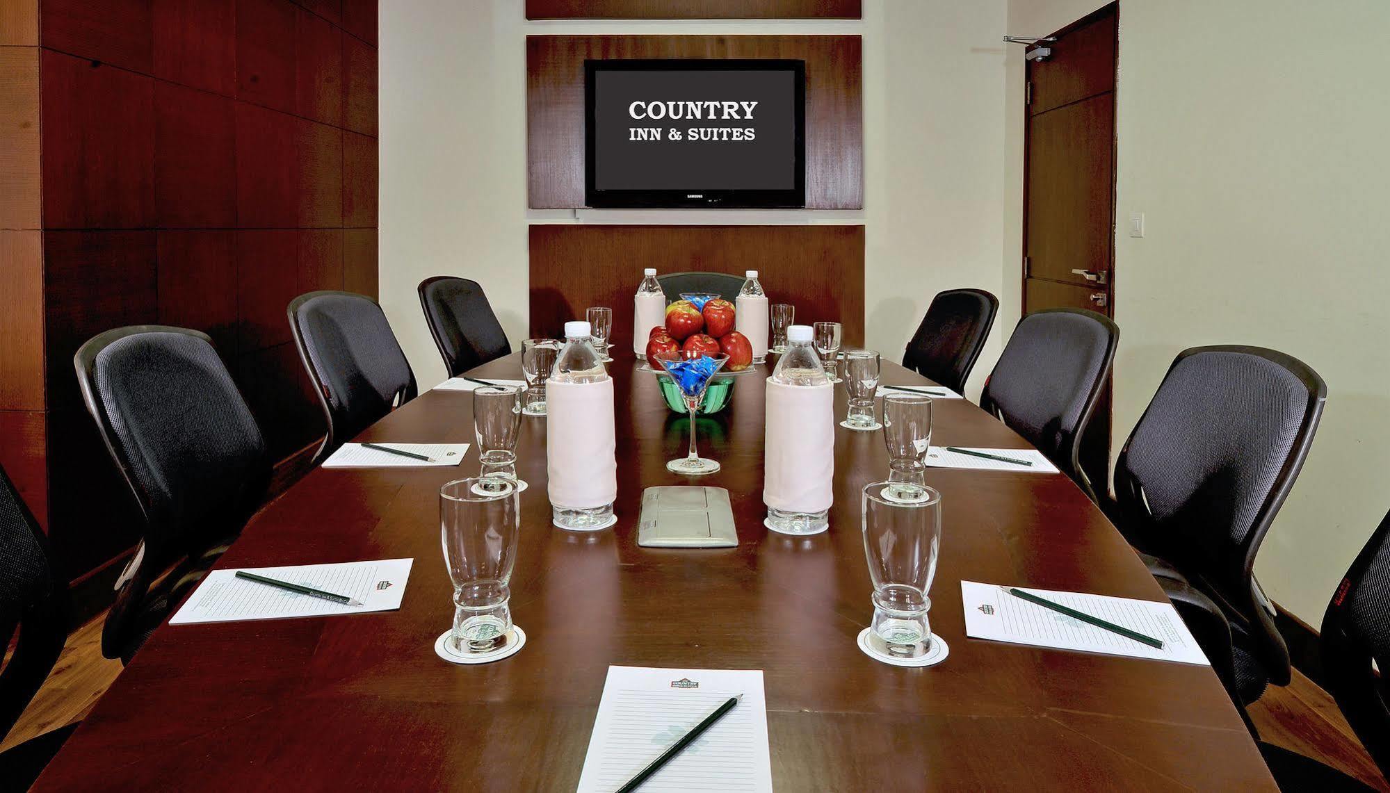 Country Inn & Suites By Radisson, Gurugram Sector 12 Gurgaon Business photo
